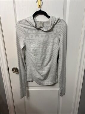 climawear Light Gray Hooded Turtleneck Sweater with Fair Isle Motif